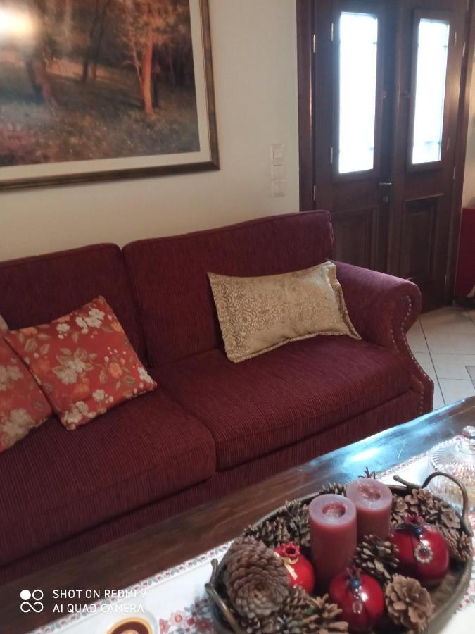 קרפניסיון Valentini Guesthouse מראה חיצוני תמונה