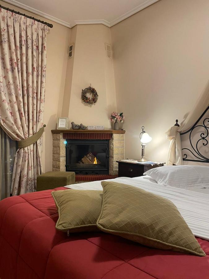 קרפניסיון Valentini Guesthouse מראה חיצוני תמונה